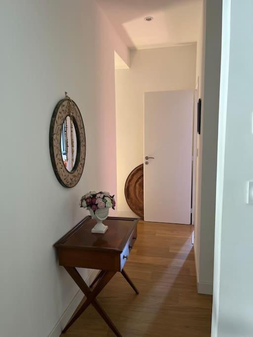 Charmant Appartement En Pierres Bourgoin-Jallieu Exteriör bild
